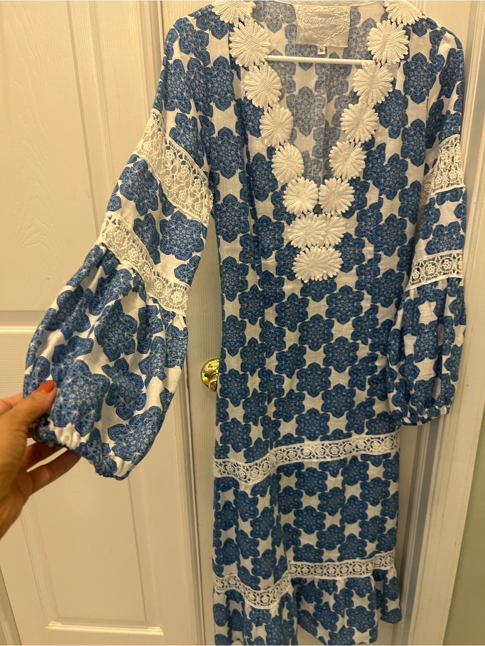 Temptation Positano Dress. - Picture 2 of 4